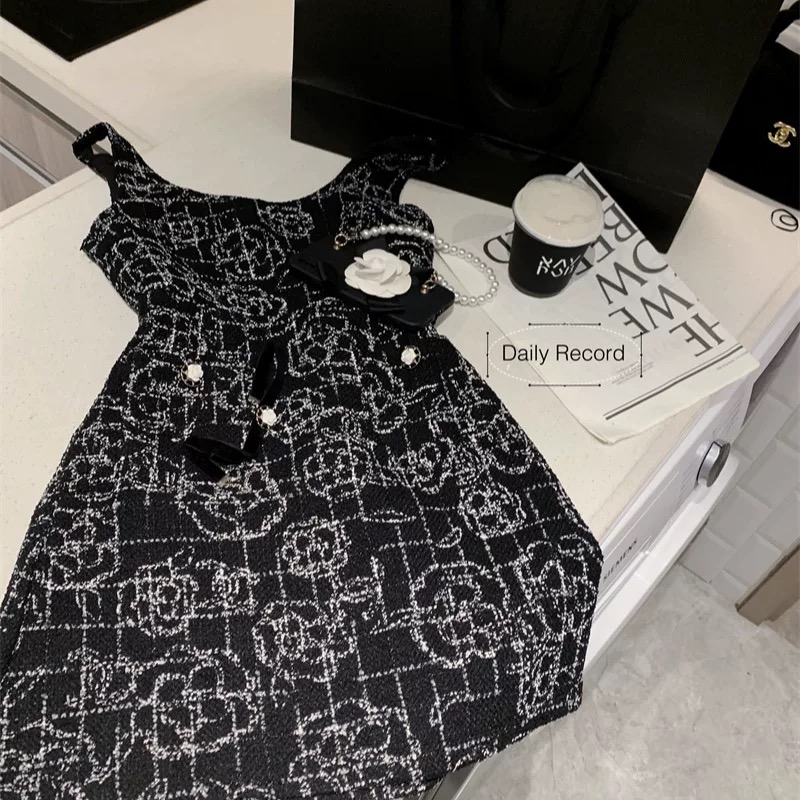 Made to thrive Dress CD915 images